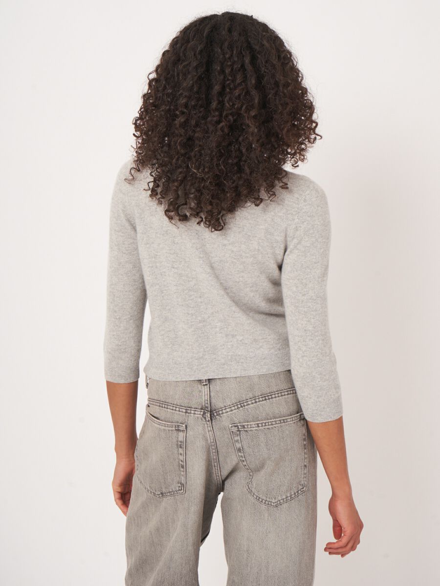 Organic cashmere cropped cardigan with round neck image number 3