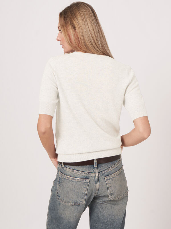 Basic Kurzarm-Pullover aus Bio-Kaschmir image number 3