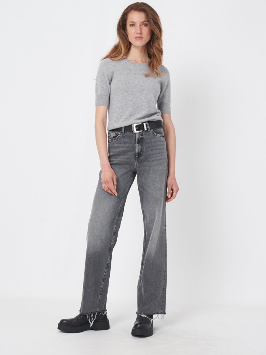 Pull manches courtes en cachemire image number 5