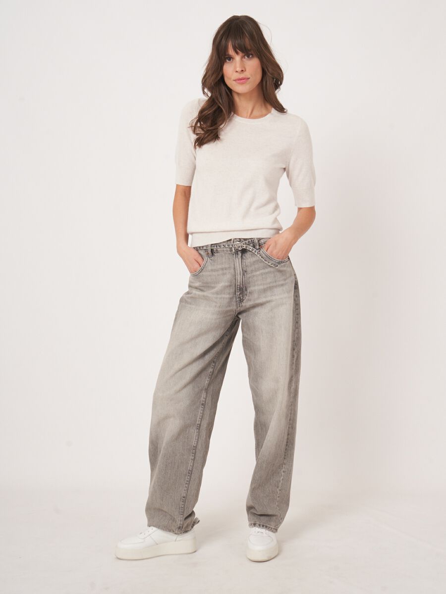 Pull manches courtes en cachemire image number 4