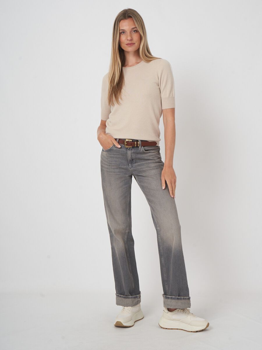 Pull manches courtes en cachemire image number 5