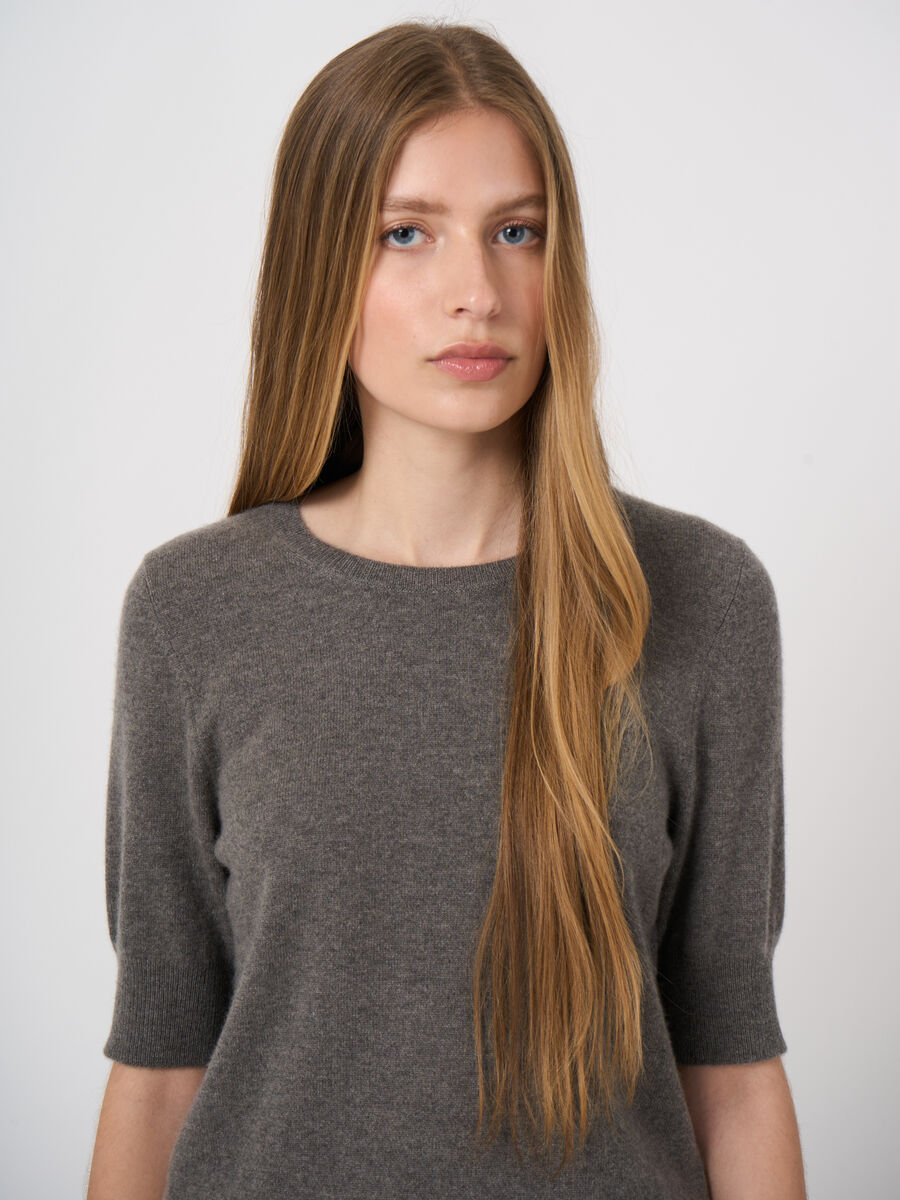 Slim Short-Sleeve Organic Cashmere Sweater image number 0