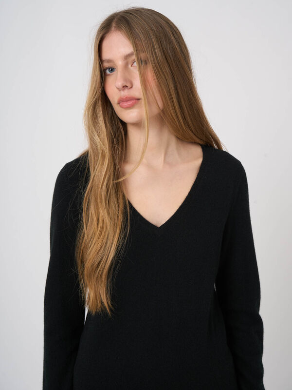 Essential 100% Kaschmir V-Ausschnitt-Pullover image number 0