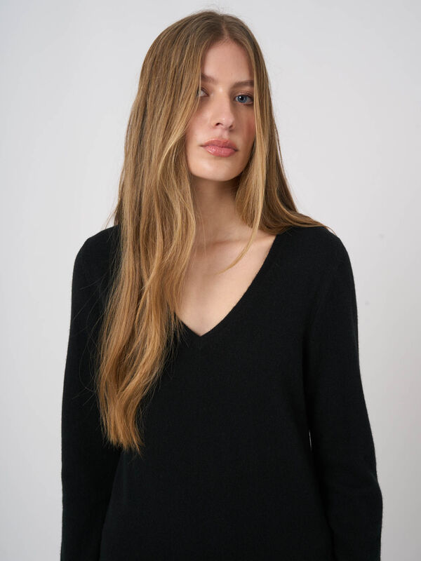 Essential 100% Kaschmir V-Ausschnitt-Pullover image number 3