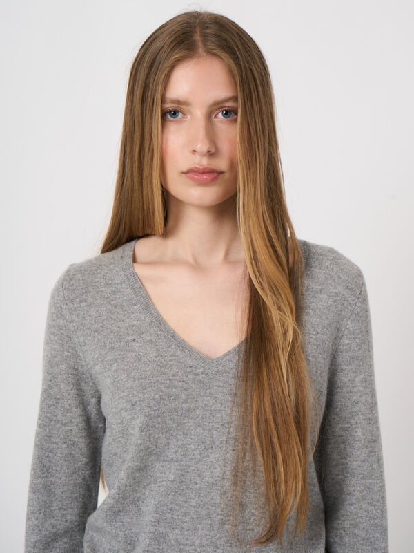 Organic Cashmere V-Neck Sweater image number 0