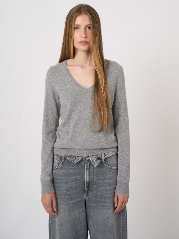 Organic Cashmere V-Neck Sweater image number 1