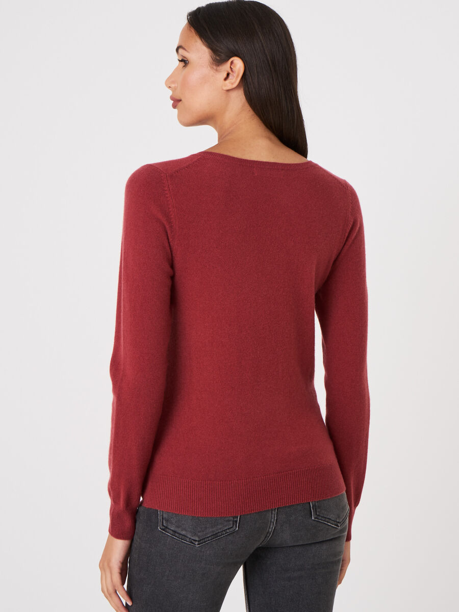 Basic organic cashmere v-neck jumper image number 125