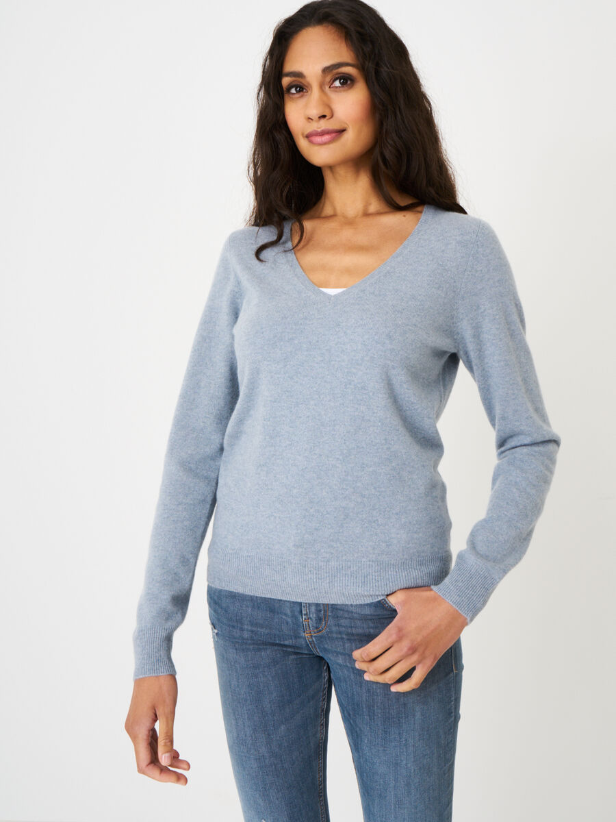 Basic organic cashmere v-neck jumper image number 160
