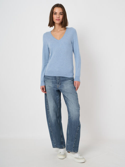 Essential 100% cashmere v-neck jumper