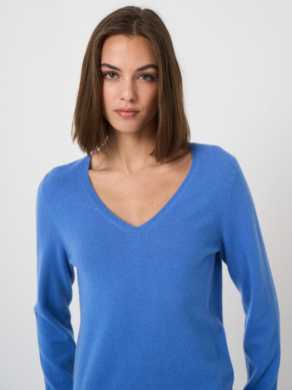 Feinstrick-Kaschmirpullover mit V-Ausschnitt image number 1