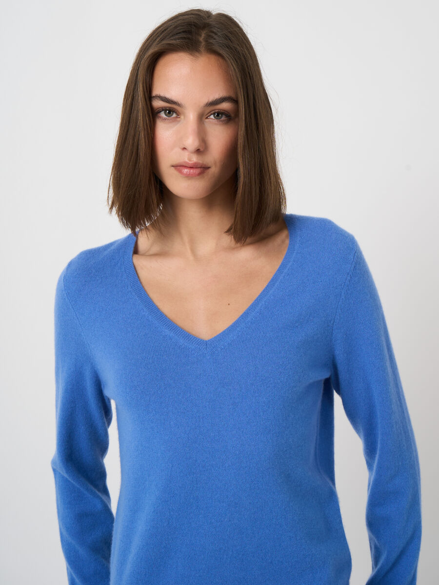 Organic Cashmere V-Neck Sweater image number 1
