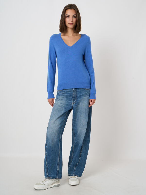 Feinstrick-Kaschmirpullover mit V-Ausschnitt image number 3