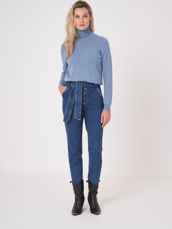 Basic-Rollkragenpullover aus Bio-Kaschmir image number 4