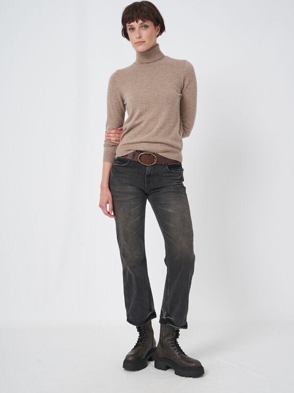 Basic-Rollkragenpullover aus Bio-Kaschmir image number 4