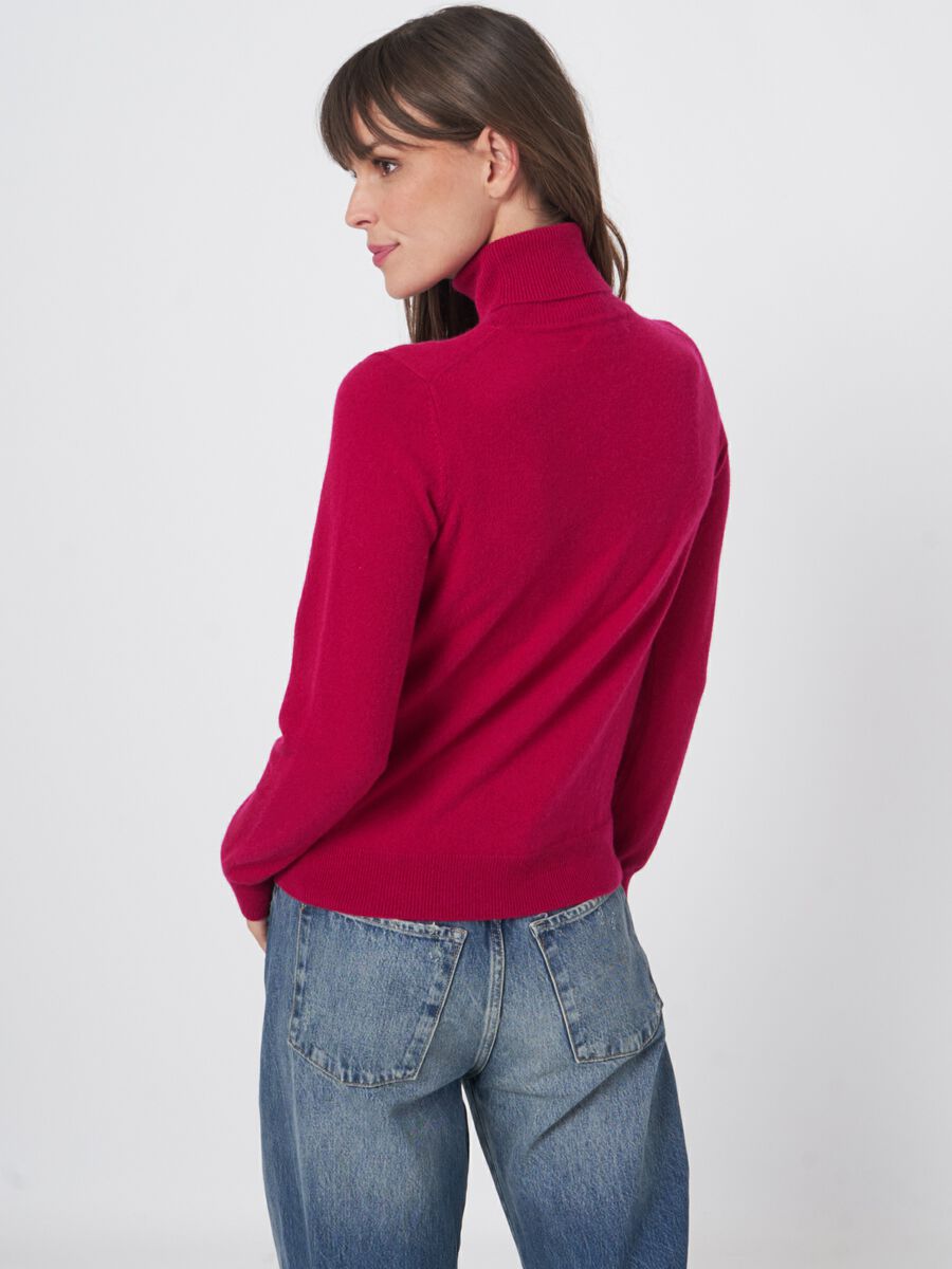 Pull basique à col roulé en cachemire biologique image number 3