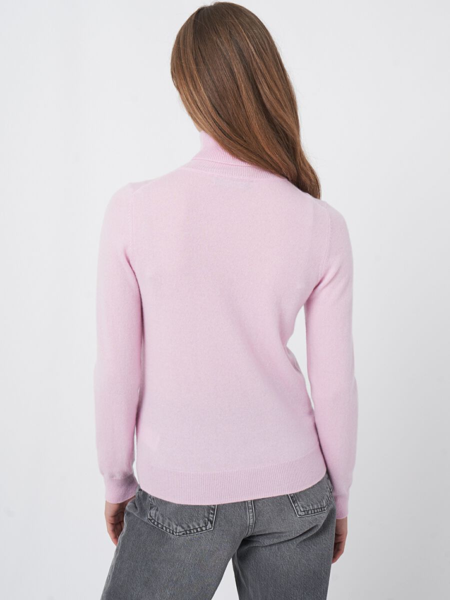 Basic organic cashmere turtleneck sweater image number 42