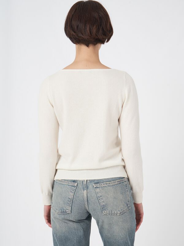 Basic-Pullover mit U-Boot-Ausschnitt aus Bio-Kaschmir image number 2