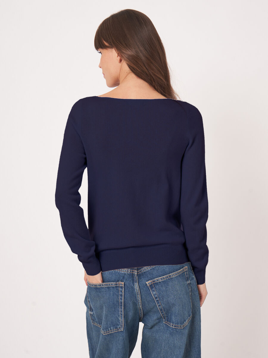 Basic boothals trui van biologisch kasjmier image number 2