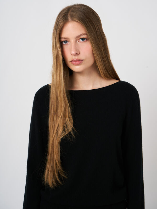 Basic-Pullover mit U-Boot-Ausschnitt aus Bio-Kaschmir image number 0