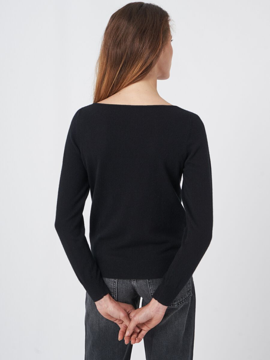 Basic-Pullover mit U-Boot-Ausschnitt aus Bio-Kaschmir image number 3