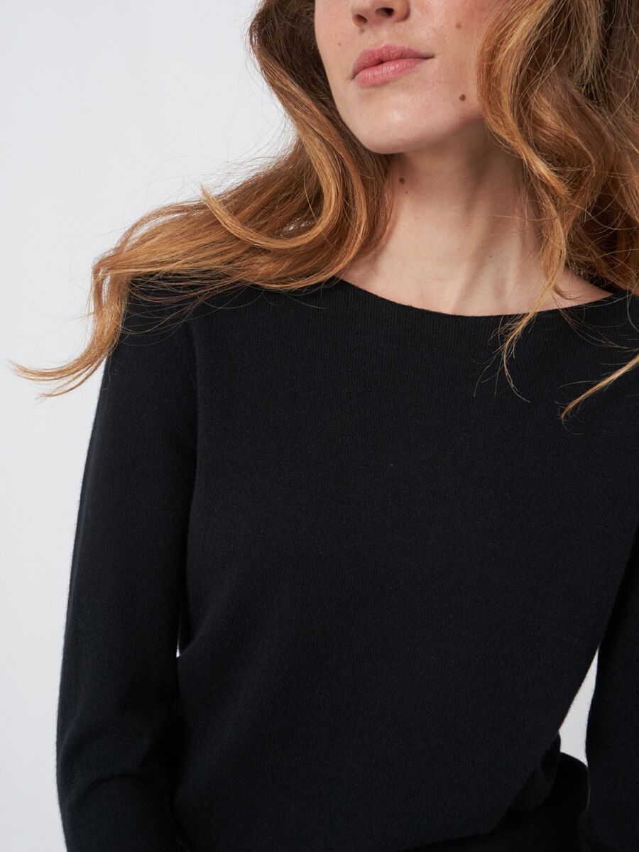Basic-Pullover mit U-Boot-Ausschnitt aus Bio-Kaschmir image number 2