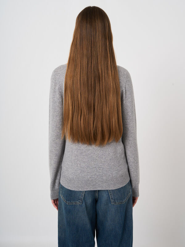 Basic boat neck sweater in organic cashmere image number 3