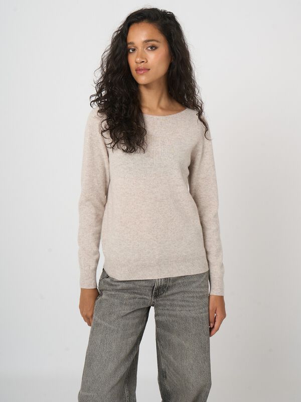 Basic boothals trui van biologisch kasjmier image number 4