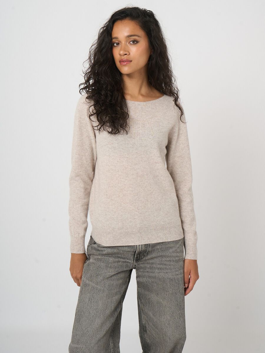 Basic-Pullover mit U-Boot-Ausschnitt aus Bio-Kaschmir image number 4