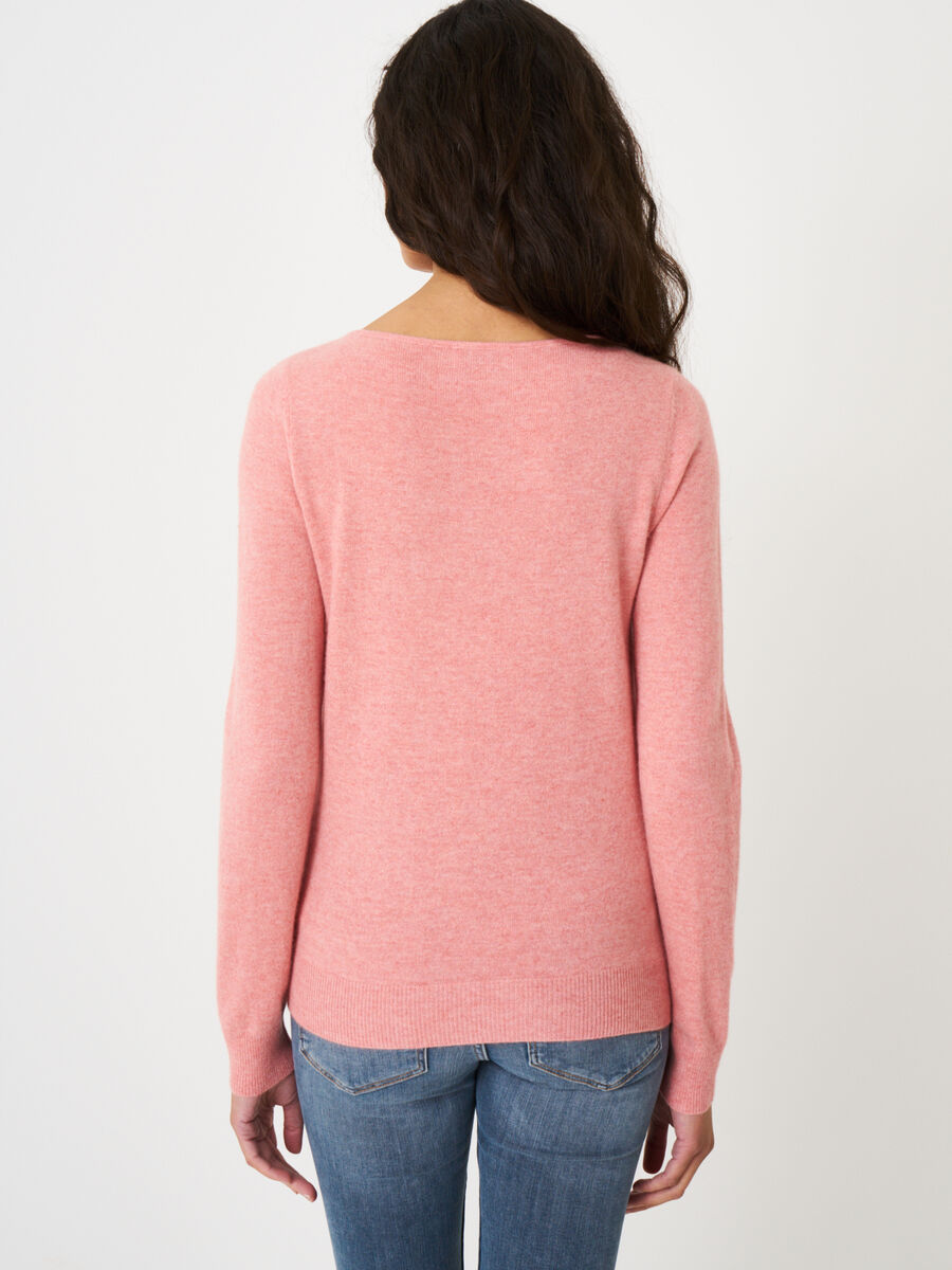 Basic boat neck sweater in organic cashmere image number 104