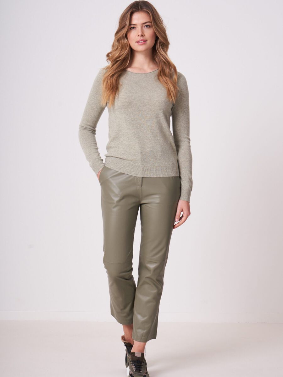 Basic boat neck sweater in organic cashmere image number 118