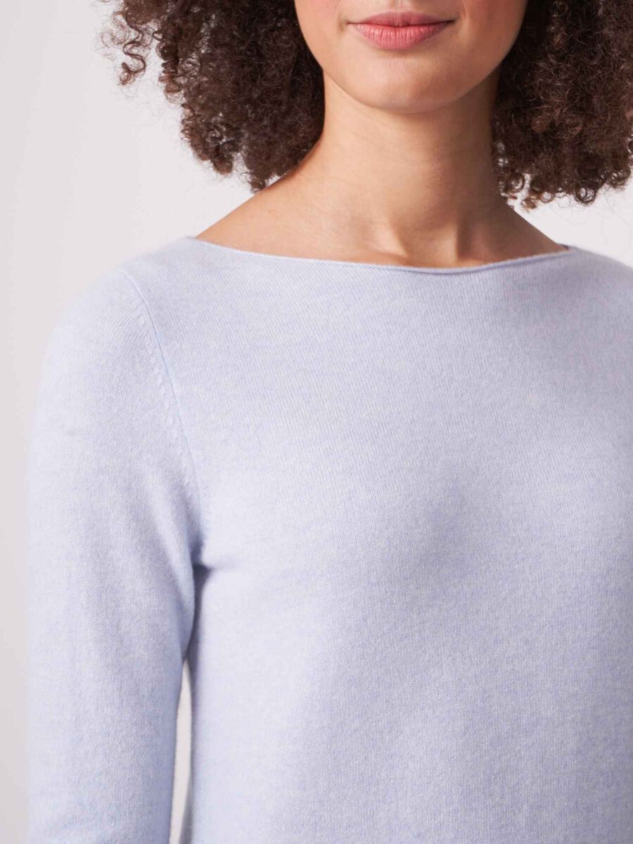 Basic boat neck sweater in organic cashmere image number 125