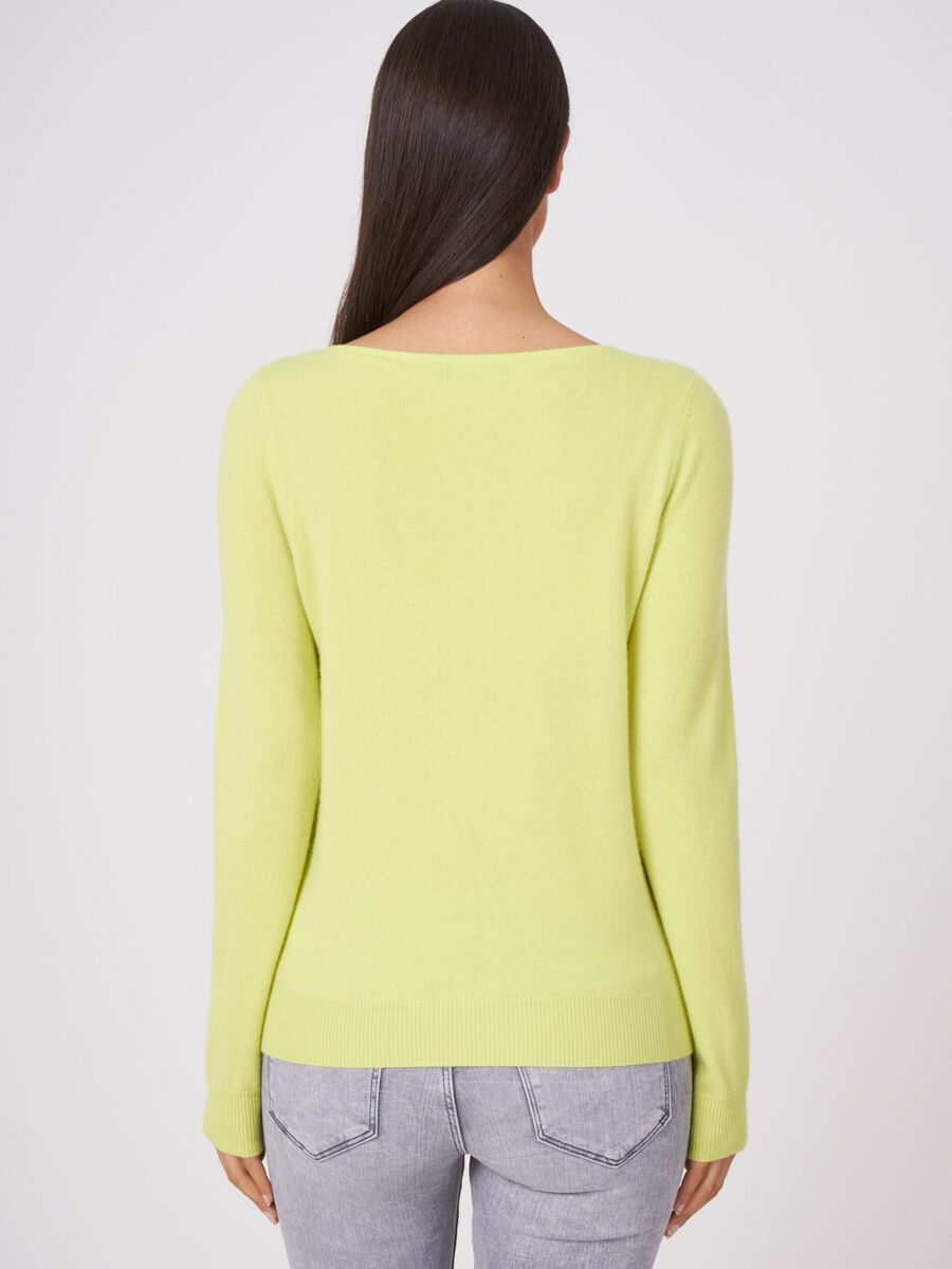 Basic boat neck sweater in organic cashmere image number 128