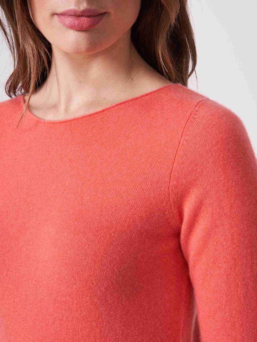 Basic boat neck sweater in organic cashmere image number 133