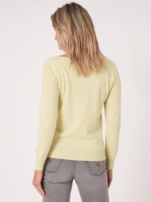 Basic-Pullover mit U-Boot-Ausschnitt aus Bio-Kaschmir image number 1