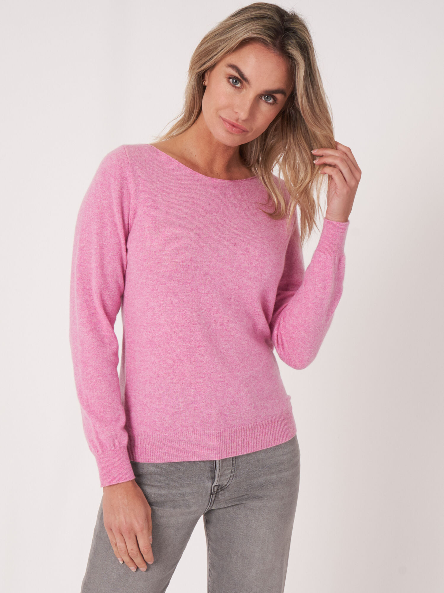 Basic organisch cashmere boothals trui