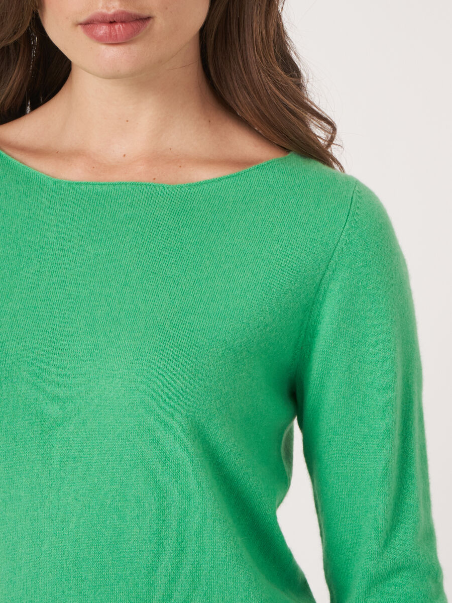 Basic boat neck sweater in organic cashmere image number 166