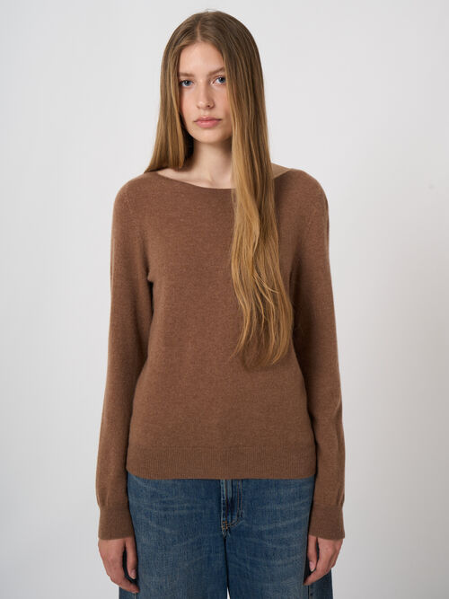Fine-Knit Organic Cashmere Boat-Neck Sweater