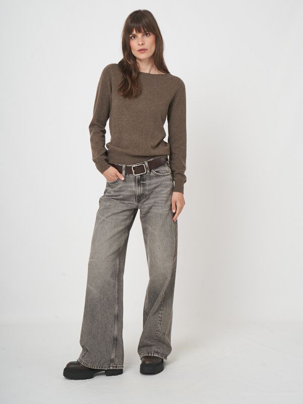 Basic boothals trui van biologisch kasjmier image number 5