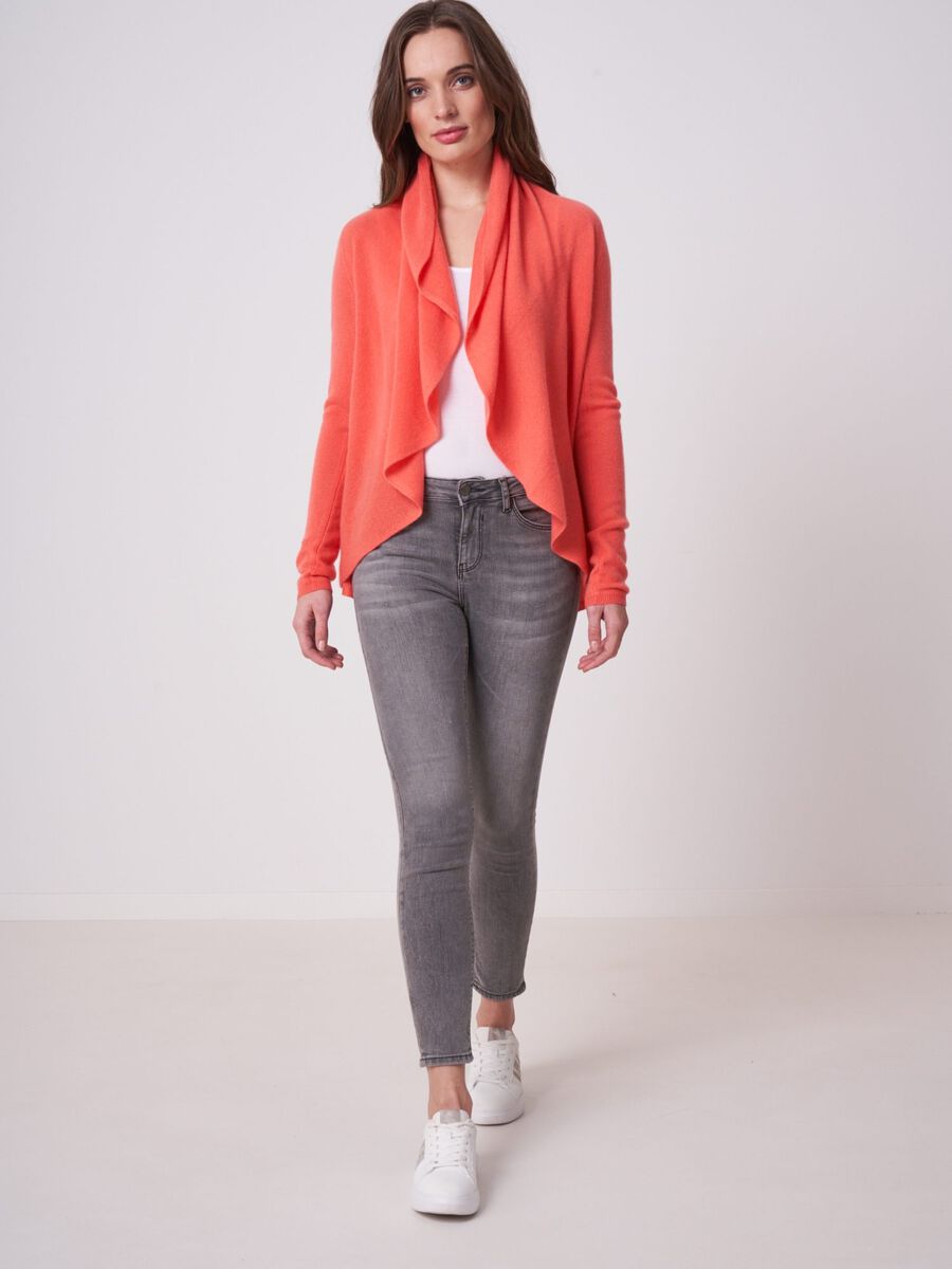 Offene Strickjacke mit Schalkragen aus Bio-Kaschmir image number 117