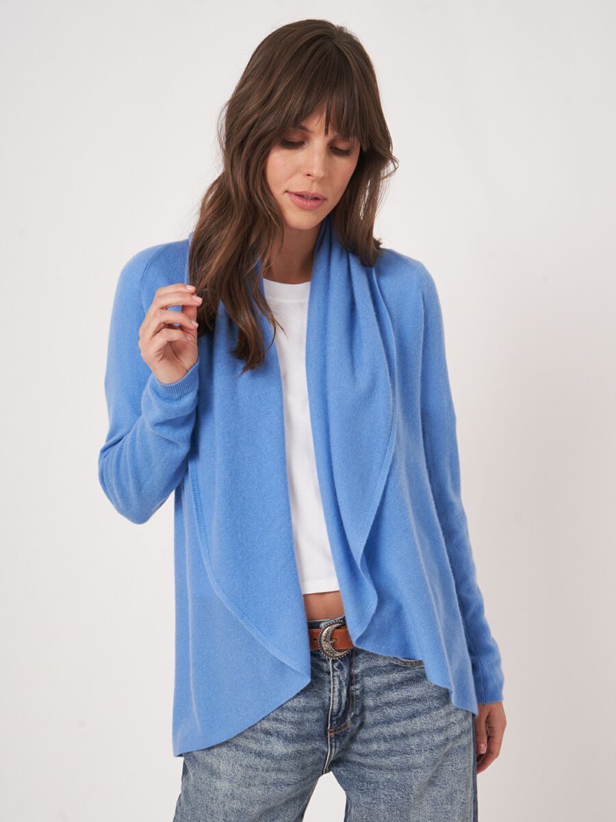 Offene Strickjacke mit Schalkragen aus Bio-Kaschmir image number 28
