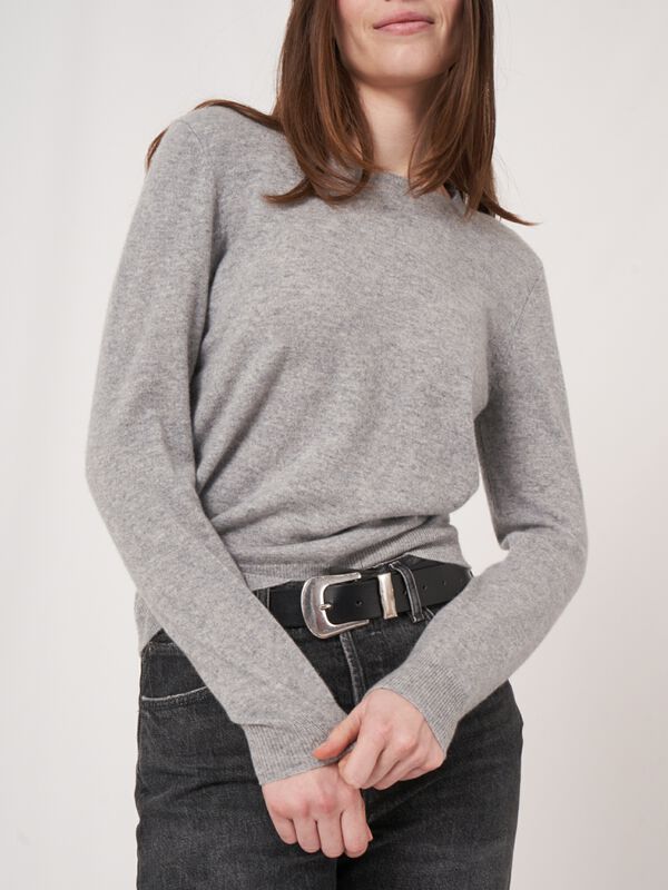 Pull col rond en cachemire biologique image number 2