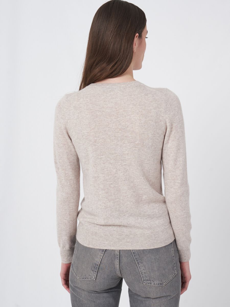 Basic kasjmier trui met ronde hals image number 3
