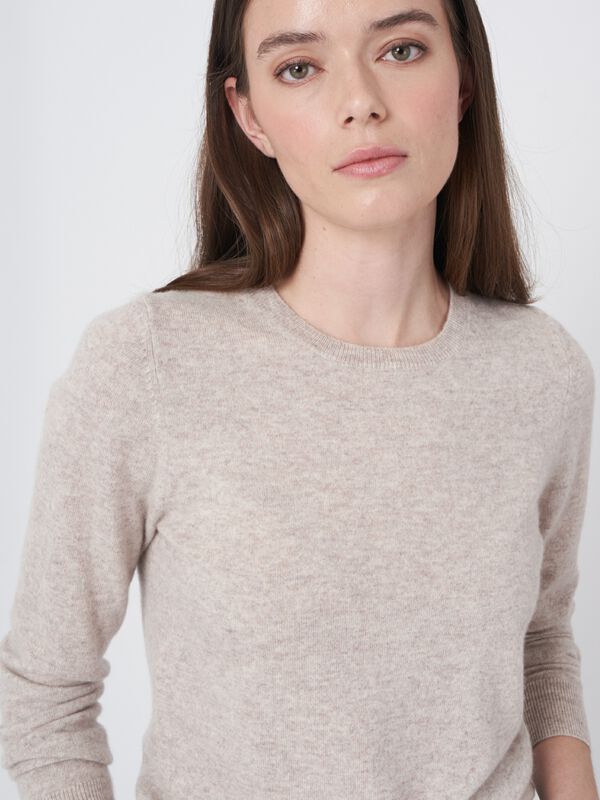 Pull col rond en cachemire biologique image number 2