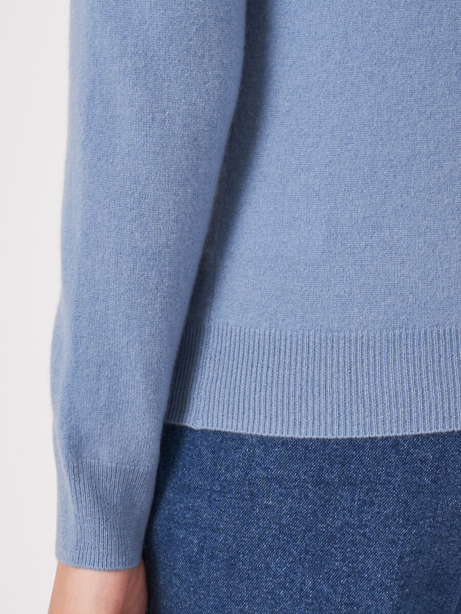 Basic organic cashmere sweater with round neckline image number 81