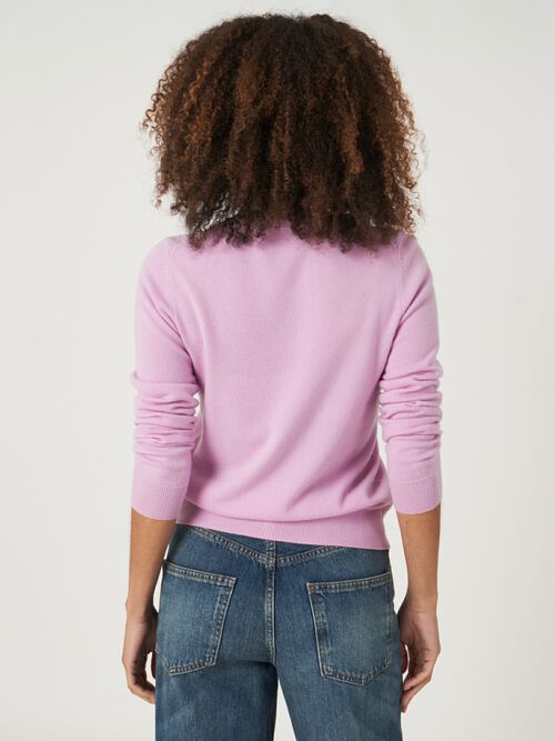 Basic organic cashmere sweater with round neckline