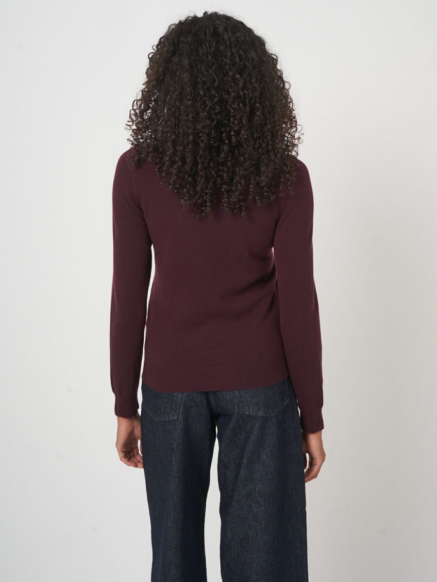Basic kasjmier trui met ronde hals image number 4