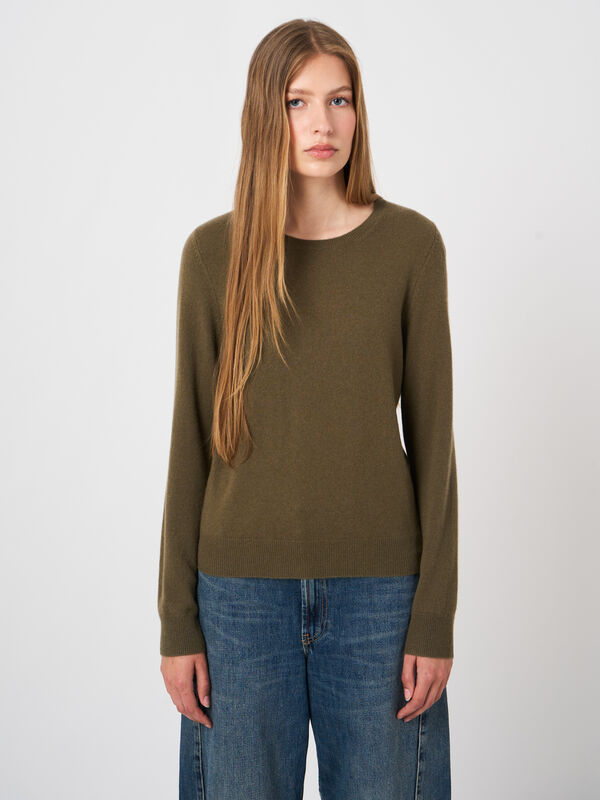 Organic Cashmere Round-Neck Sweater image number 1