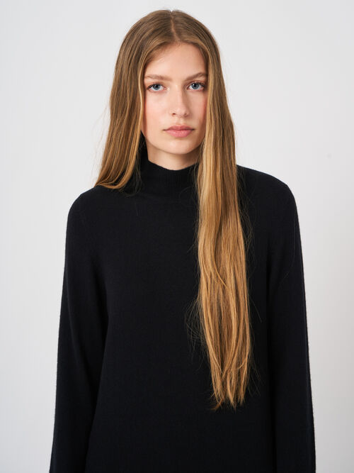 Feinstrickpullover aus Bio-Kaschmir mit geripptem Stehkragen
