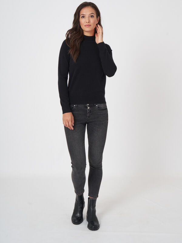 Cashmere trui met opstaande kraag image number 4