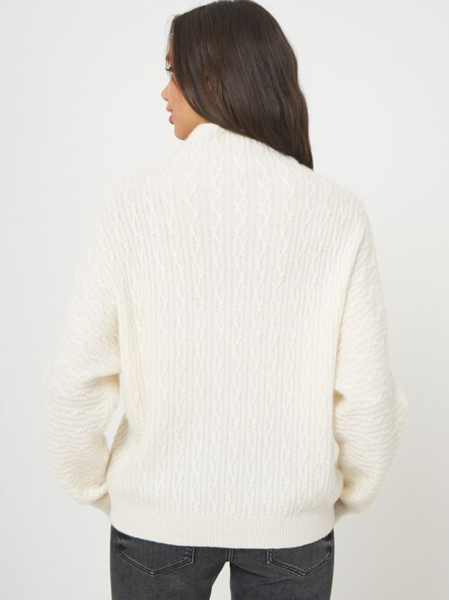 Cashmere sweater with fine cable knit pattern